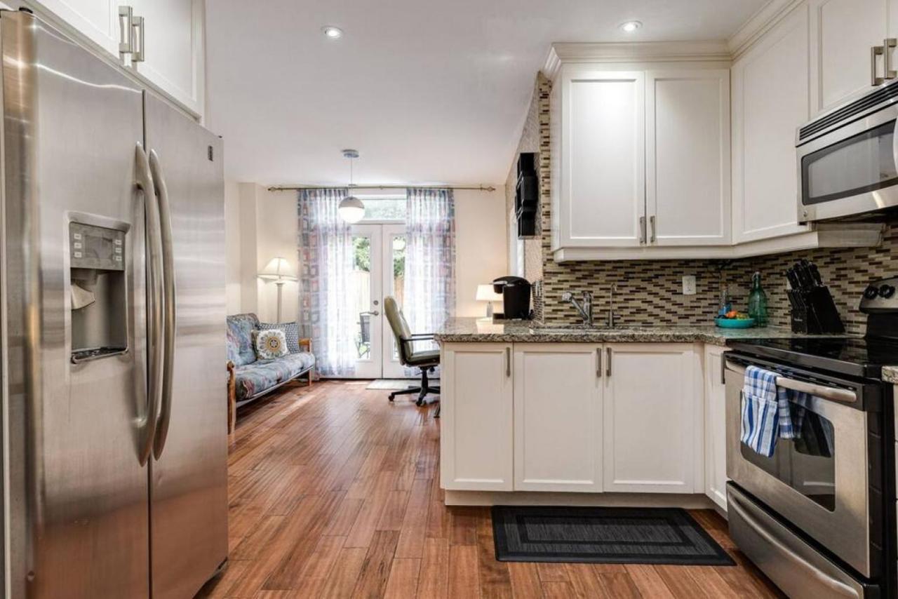 3br Casa Close To Woodbine With Deck Area And Wfh