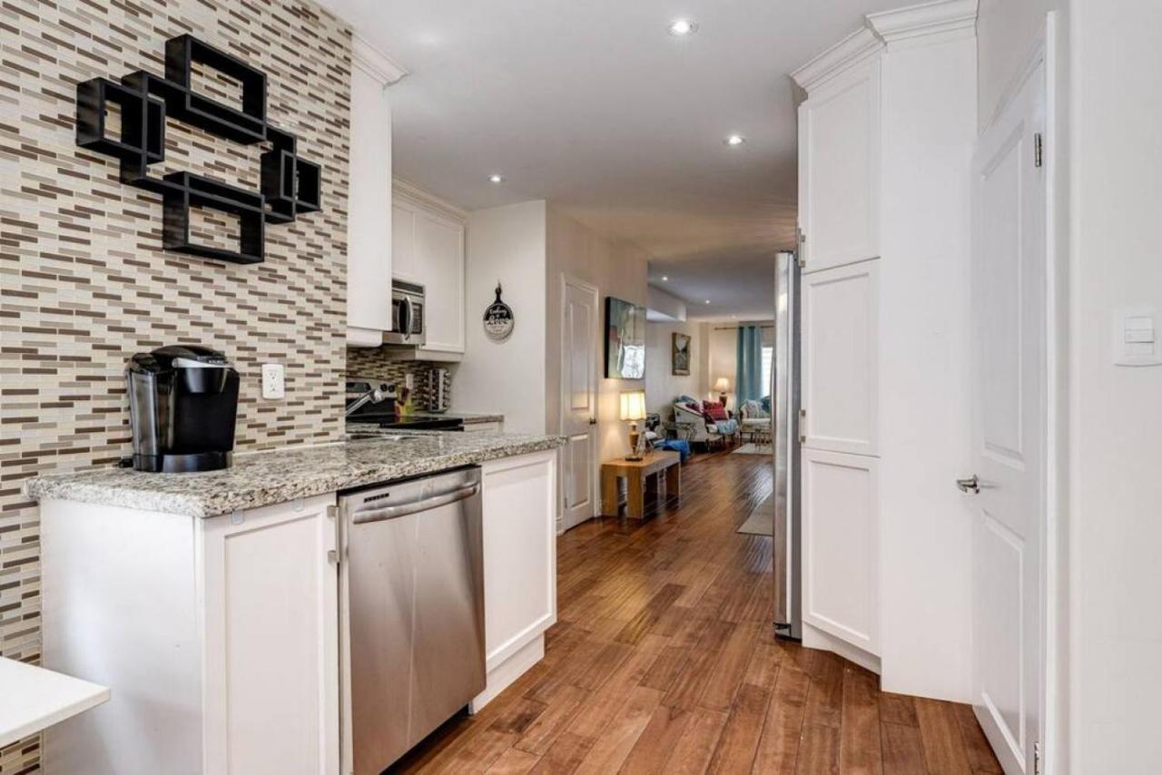3br Casa Close To Woodbine With Deck Area And Wfh Holiday home *