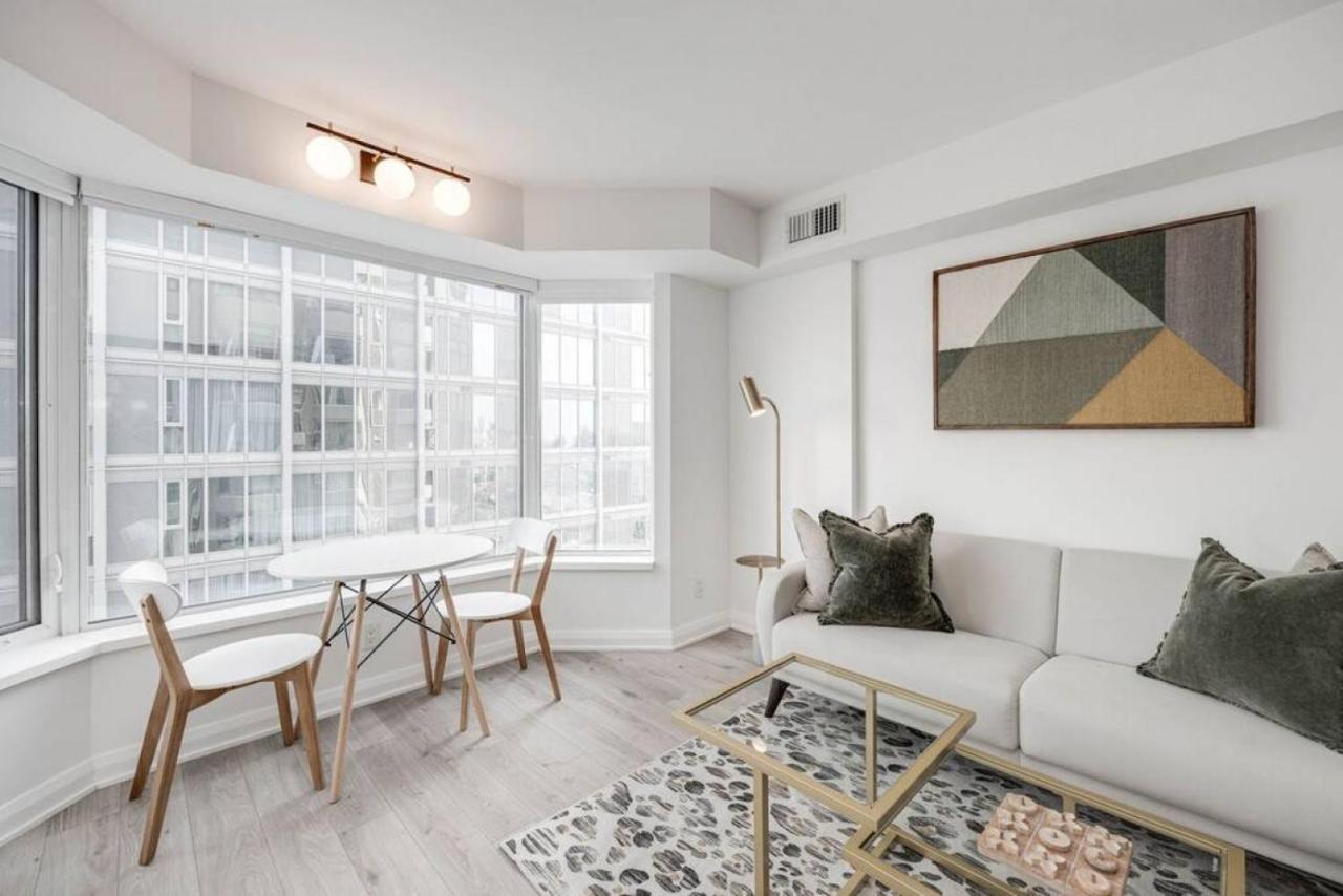 Ferienhaus Yorkville Luxe High-end Prime Downtown Location *