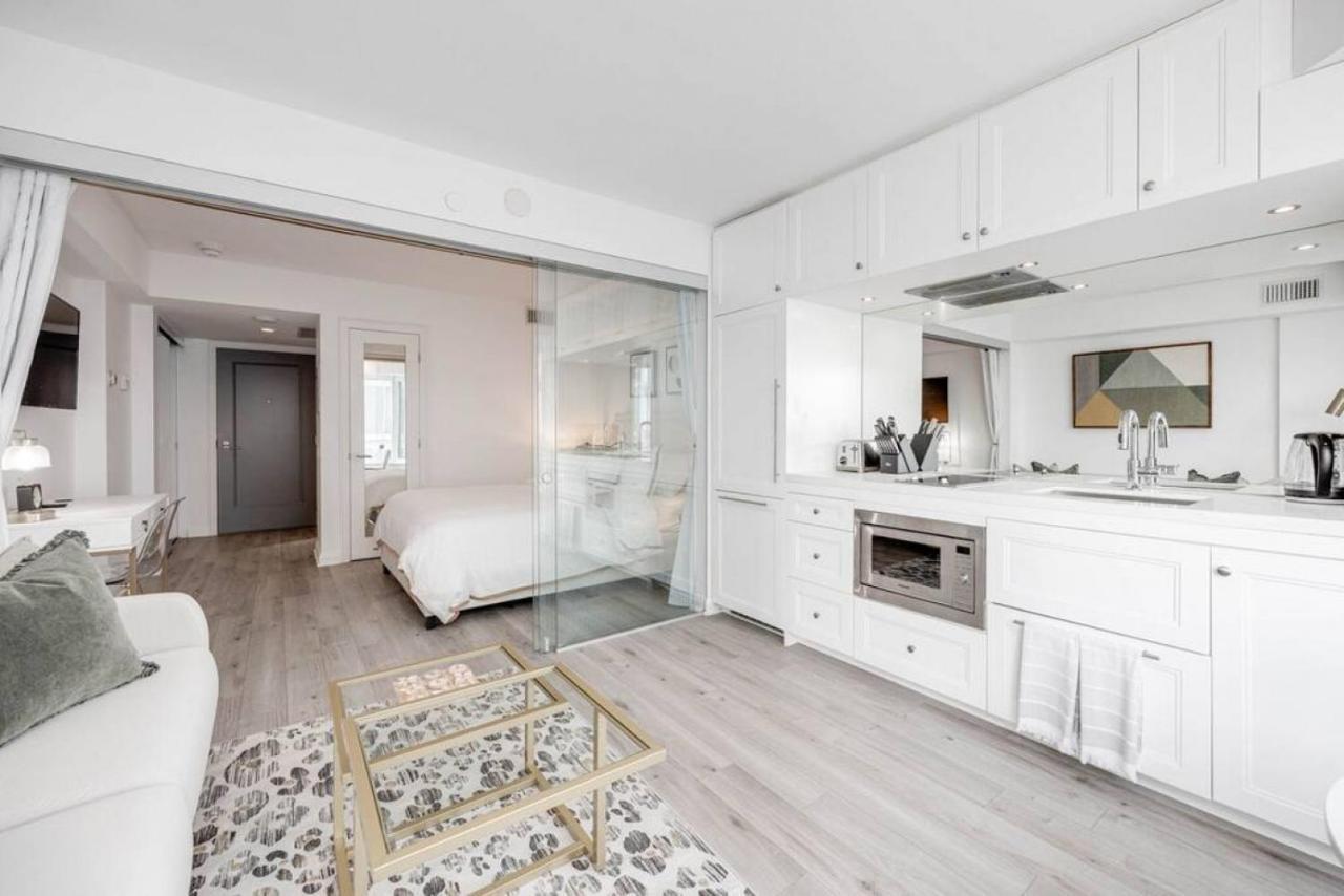 Yorkville Luxe High-end Prime Downtown Location * Toronto