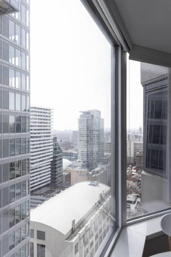 Yorkville Luxe High-end Prime Downtown Location Ferienhaus