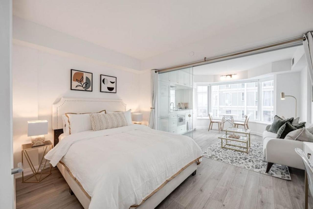 Yorkville Luxe High-end Prime Downtown Location Toronto