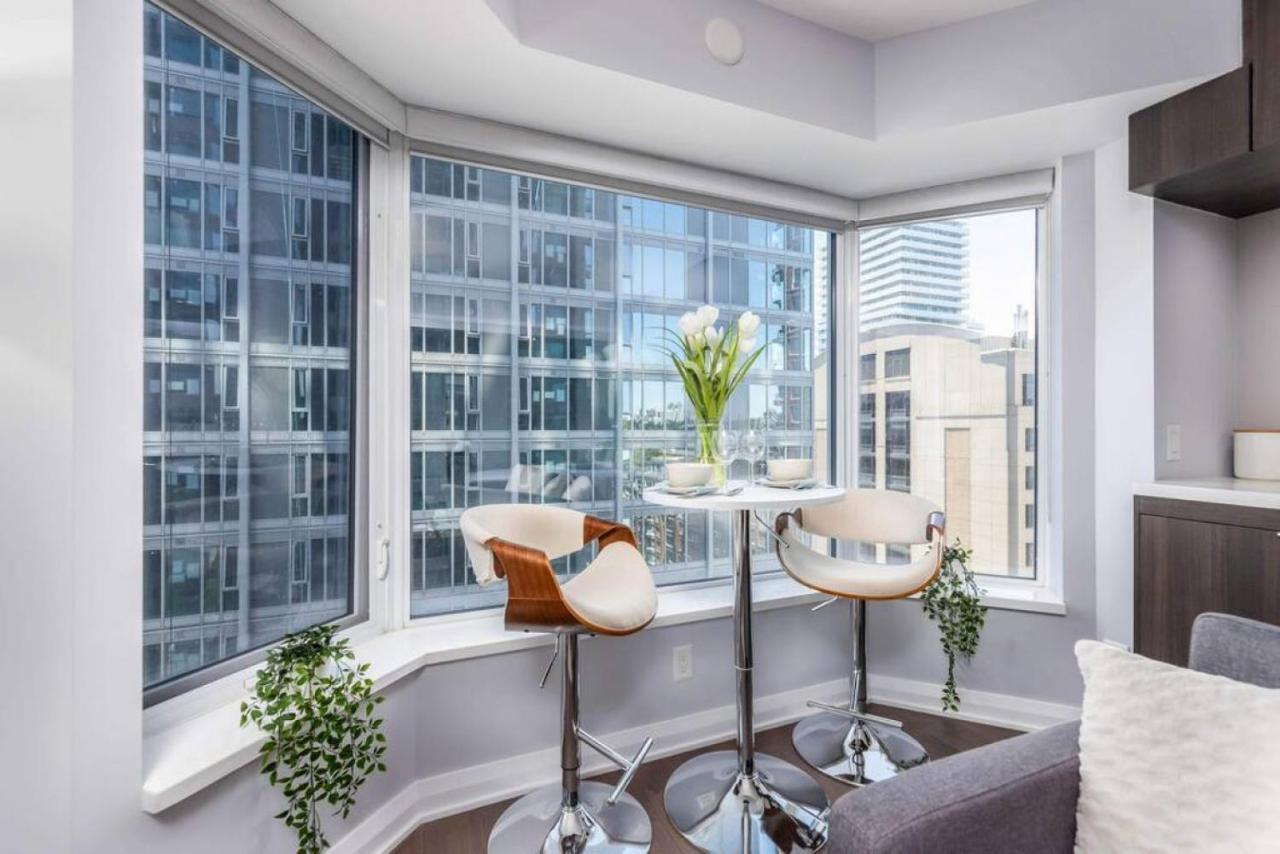 Modern Yorkville 1br 1ba Gym Upscale Area Toronto
