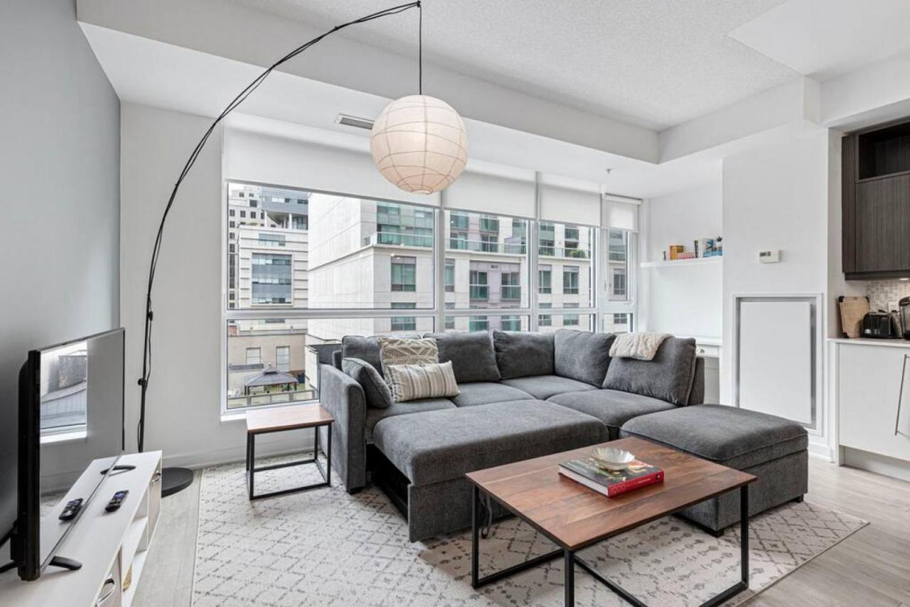 Comfy 2 Bedroom 2 Ba Ent District Work From Toronto