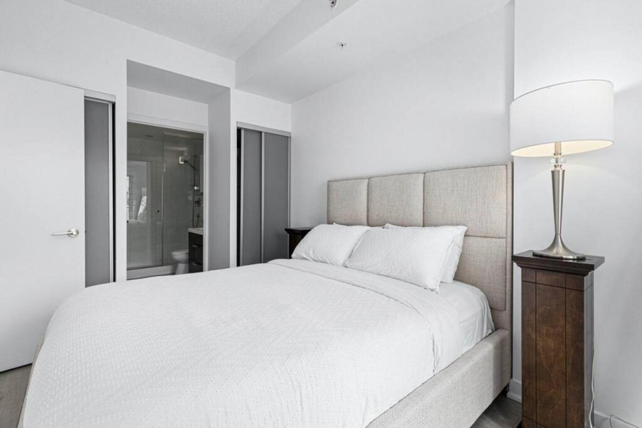 Holiday home Comfy 2 Bedroom 2 Ba Ent District Work From Toronto