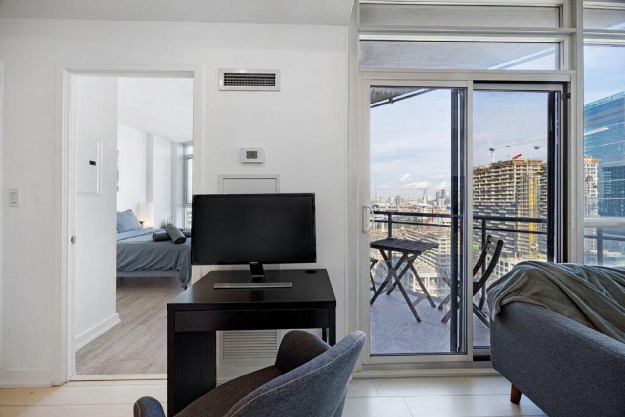 Holiday home 32nd Floor View W Balcony Wfh Set Up Parking