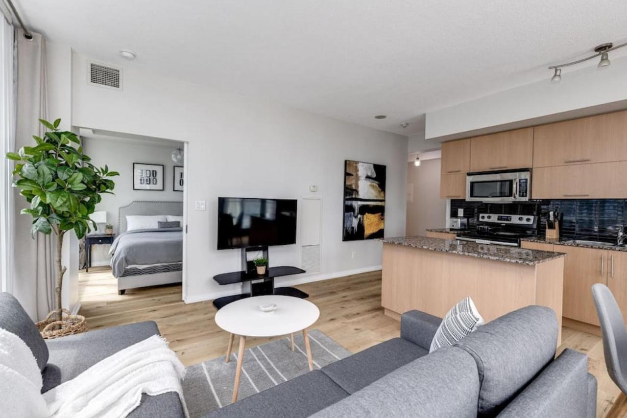 Cozy Downtown 2br Near Cn Tower With Balcony Holiday home *