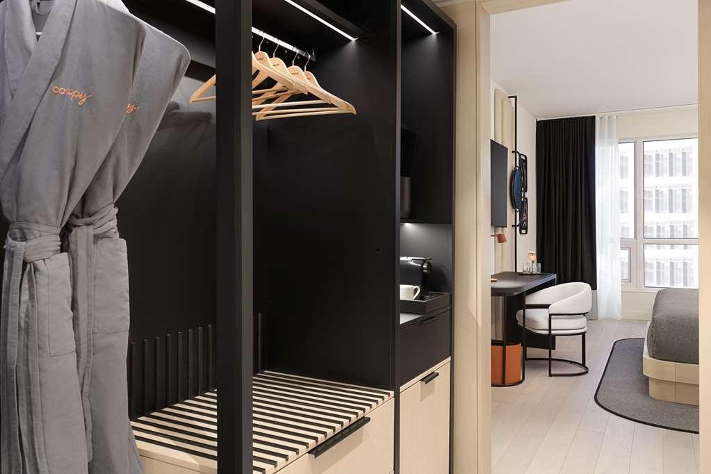 Canopy By Hilton Yorkville 4*
