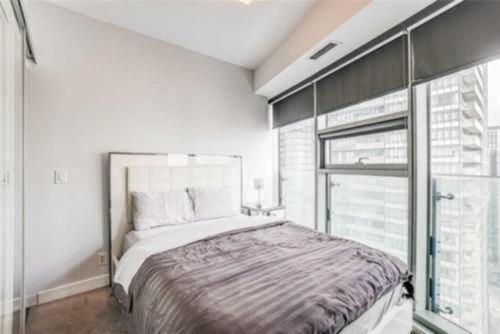 Downtown Suites * Toronto
