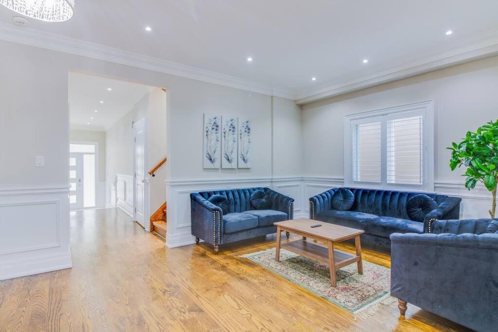 Luxury House, 25 Minutes To Toronto Downtown *