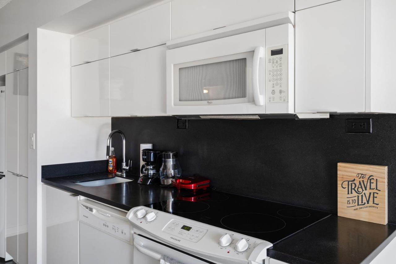 Apartment Family Oriented Downtown 2bdrm With Parking & Office Space