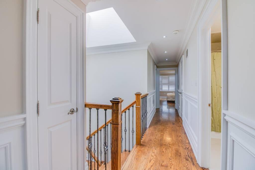 Luxury House, 25 Minutes To Toronto Downtown *