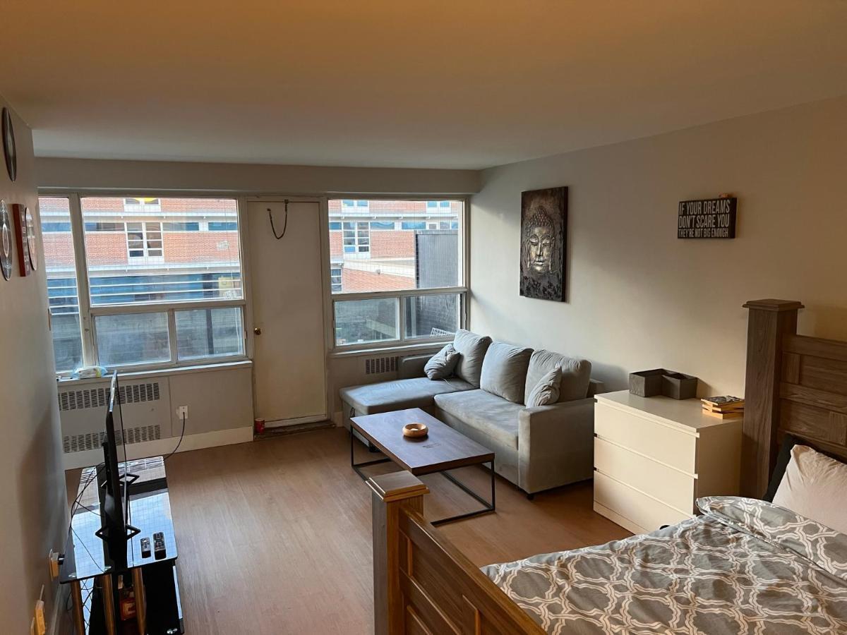 Private Entire Bachelor Downtown