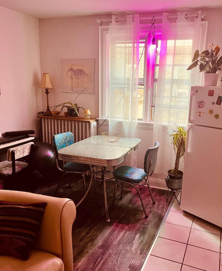 Hipster Studio In Little Italy * Toronto