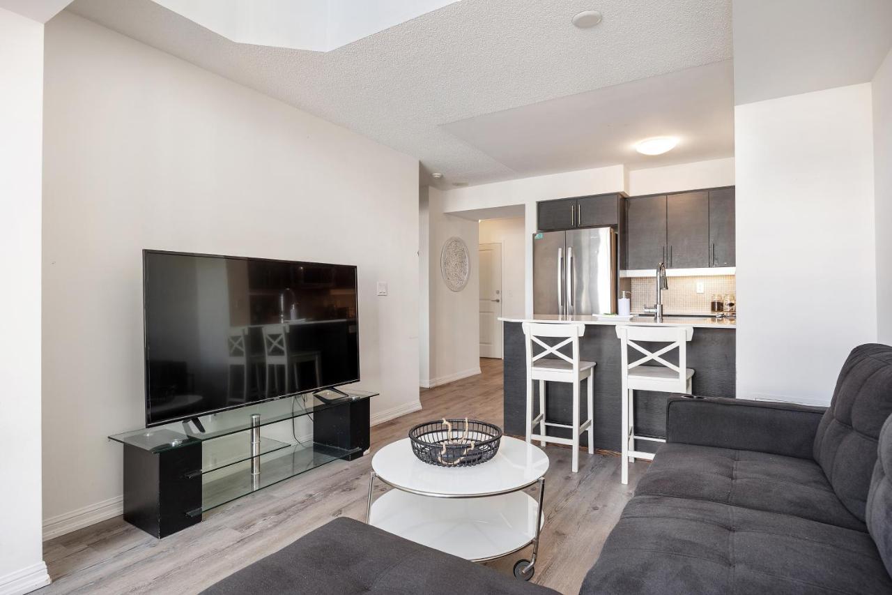 1 Bed Den Downtown Toronto