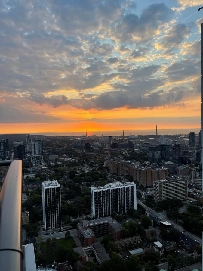 Infivilla Amazing Penthouse Living In Sunrise- Breathtaking Skyline Lake View Downtown Toronto!a Apartment