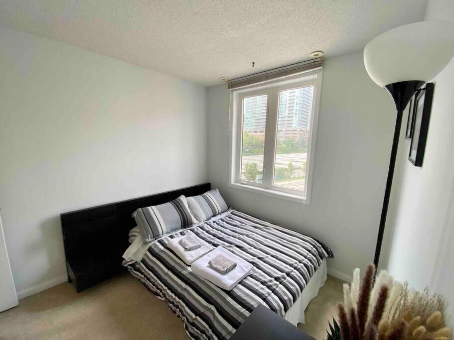 Apartment King West Private Rooftop Retreat