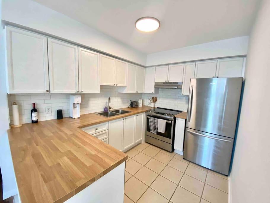 King West Private Rooftop Retreat Apartment Toronto