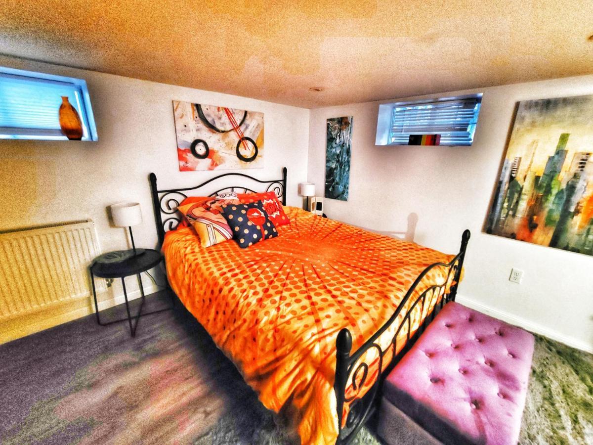 Apartment Bright Pop Art Inspired