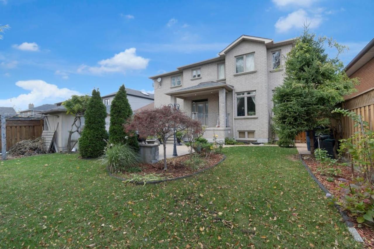 Luxury 4br - Pool Table - 10 Min To Yorkdale Mall * Toronto