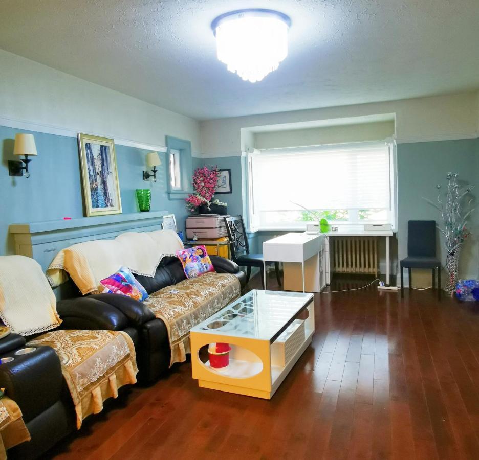 A Bright And Tidy Double-bed In Midtown Guest house Toronto