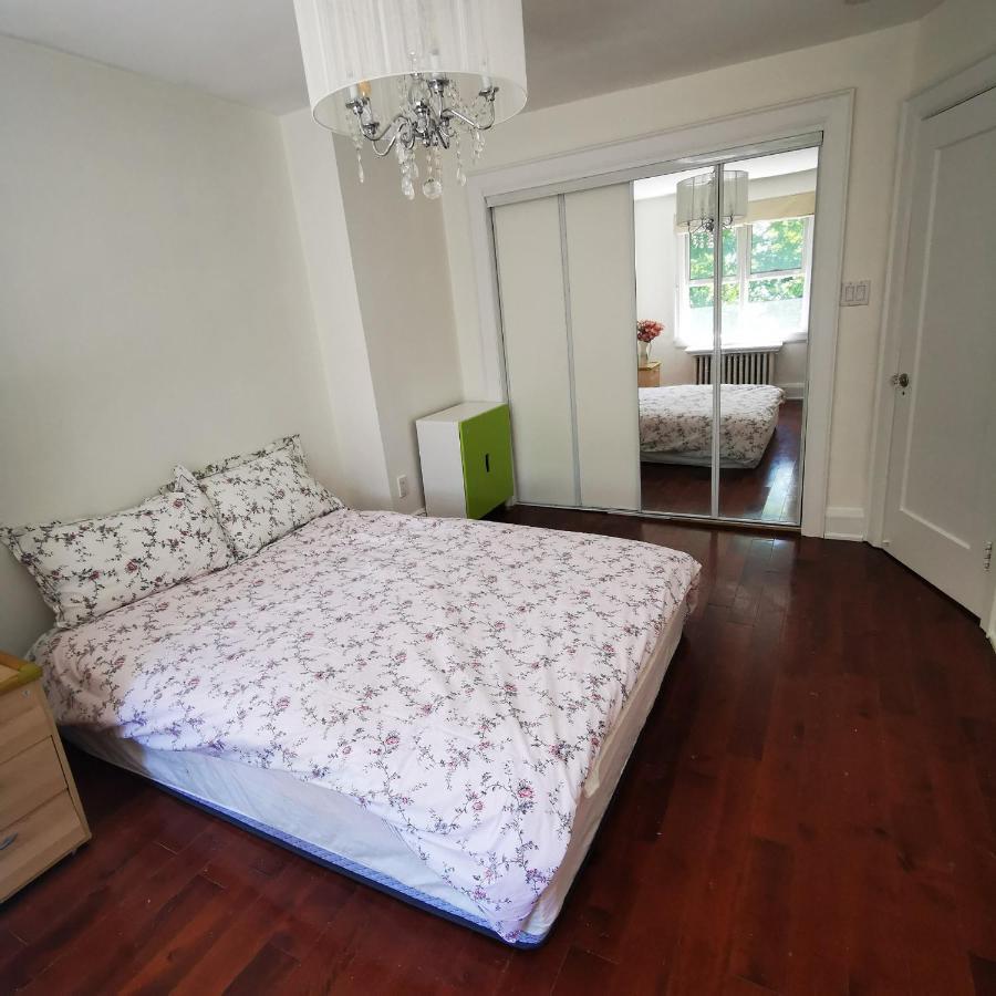 Guest house A Bright And Tidy Double-bed In Midtown *