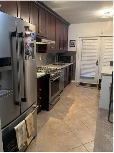 Apartment Comfortable Cozy And Convenient For Rent *