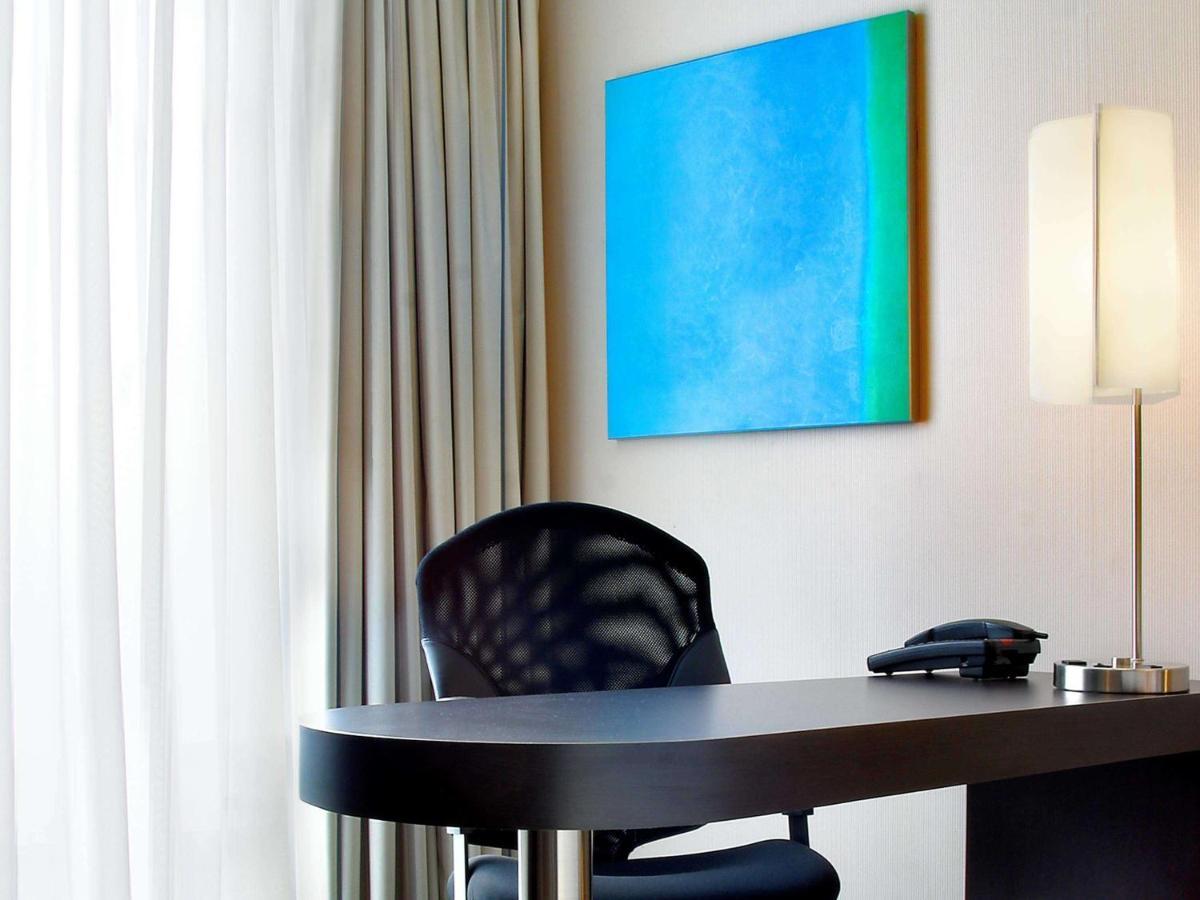 Novotel North York 3* Toronto