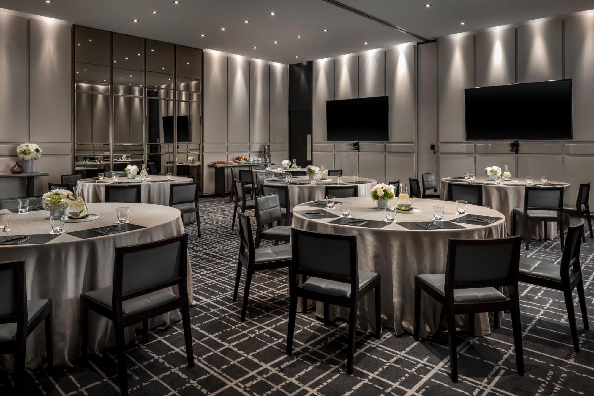 The Hazelton 5* Toronto