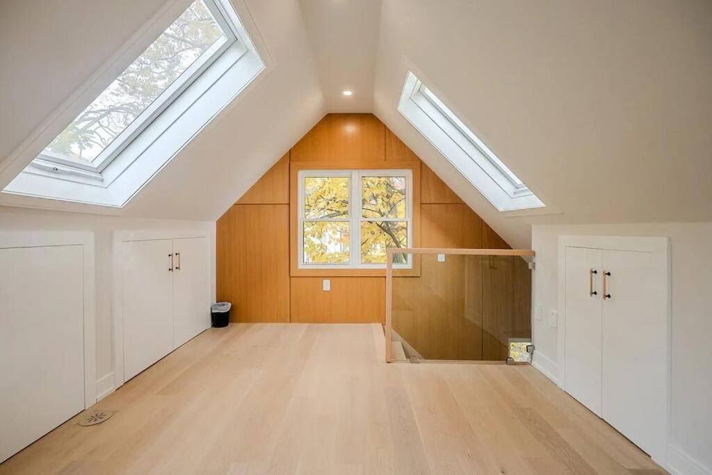 Beachside Luxury Retreat Toronto
