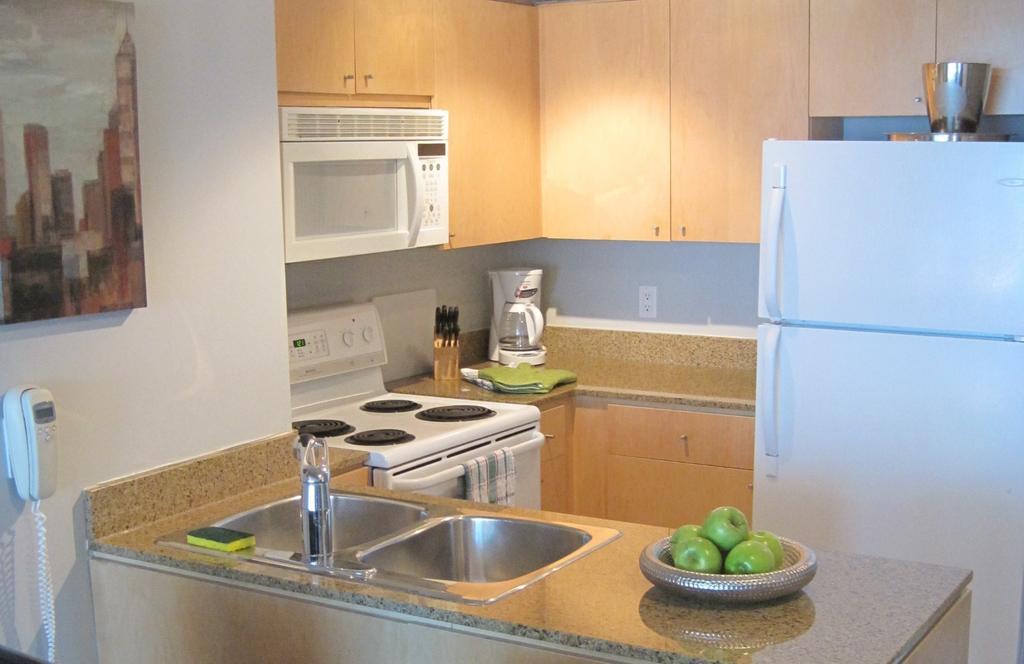 Apartment Skydome Furnished Residences *