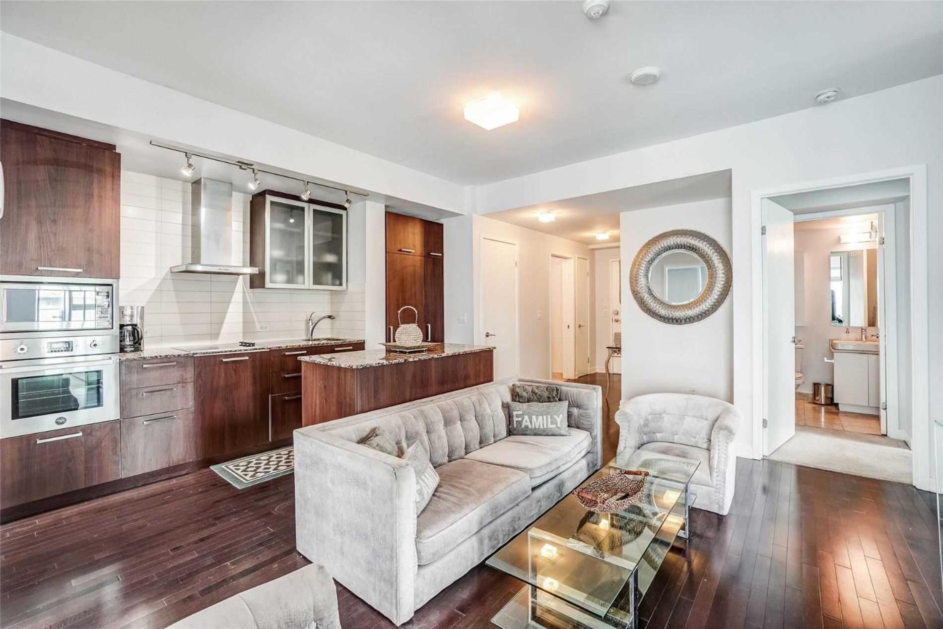 Downtown 16 Apartment Toronto