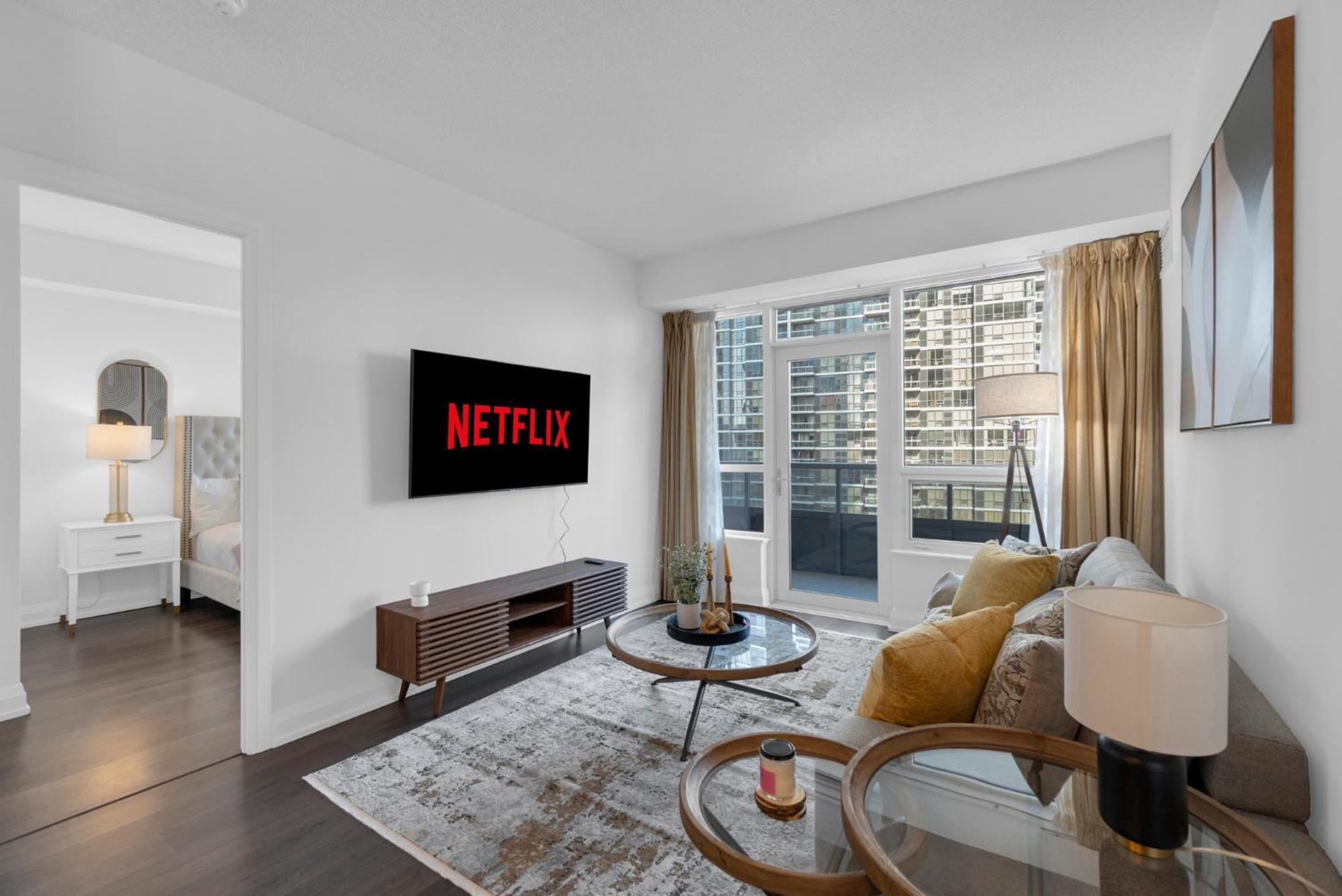 Luxury 2br - Subway/pool/gym/sauna + Free Parking Toronto