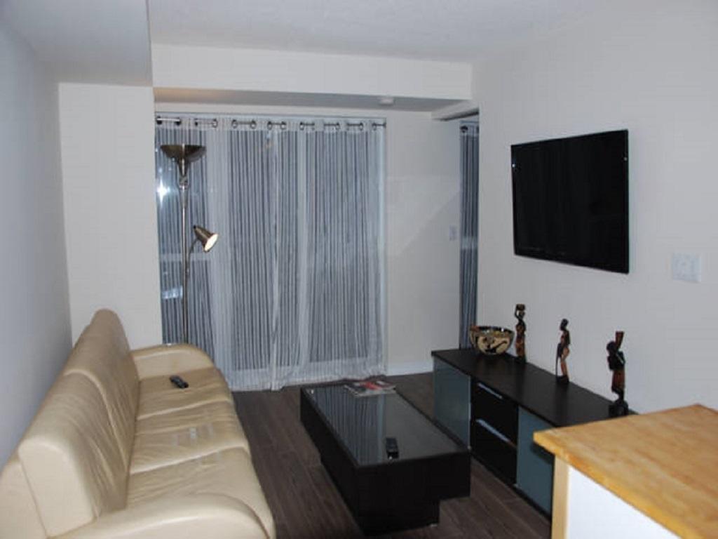 Pinnacle - Luxurious Downtown Apartment Toronto