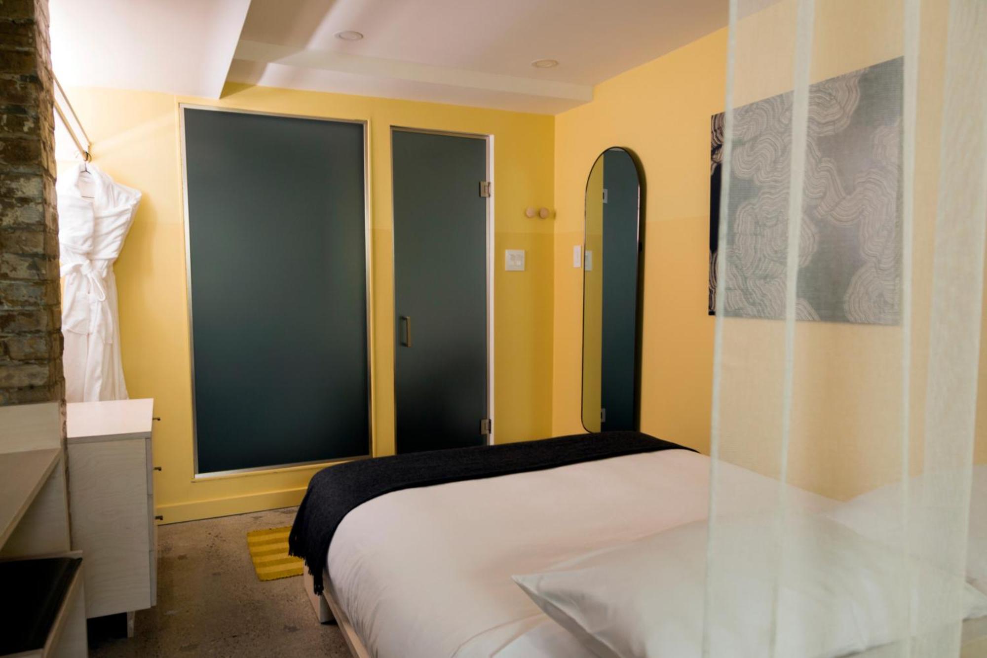 Hostel Ode