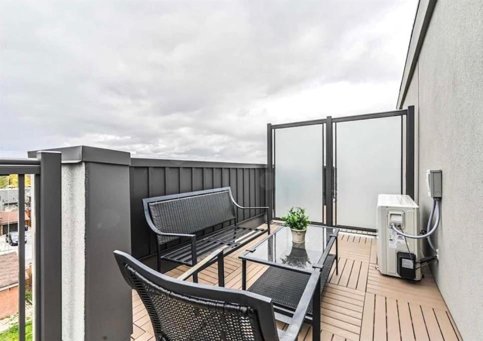 Luxe Townhome, Rooftop Terrace, Parking