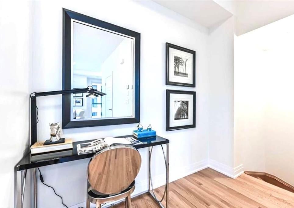 Apartment Luxe Townhome, Rooftop Terrace, Parking