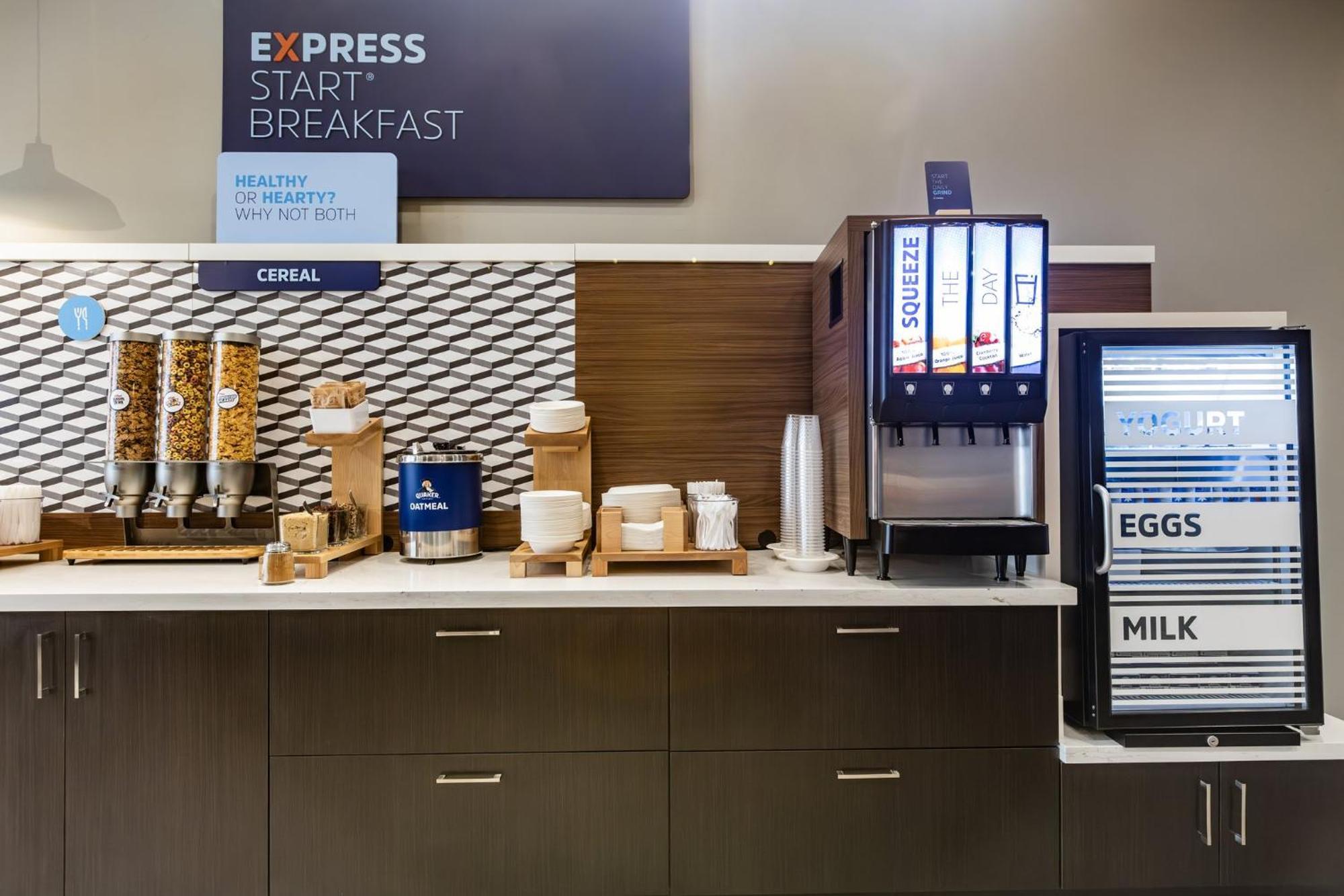 Express & - Airport South By Ihg