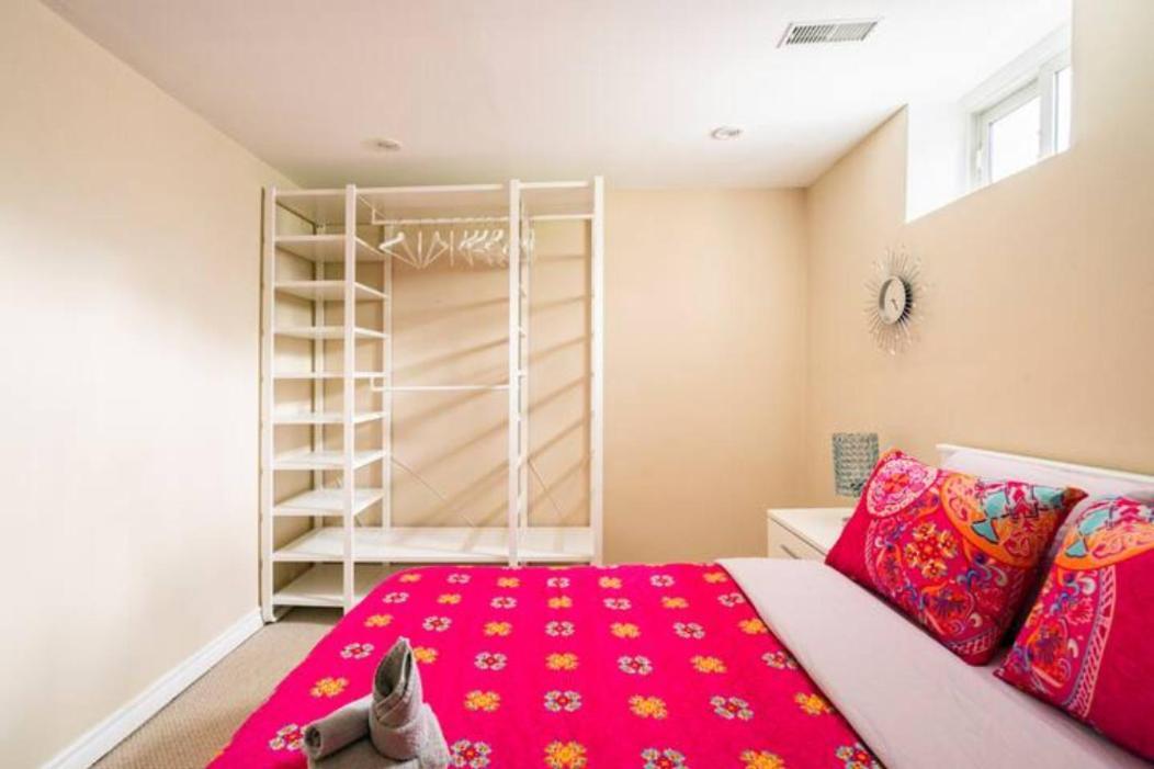 Charming 2-bdr Apt, Private Entrance, Self Check-in