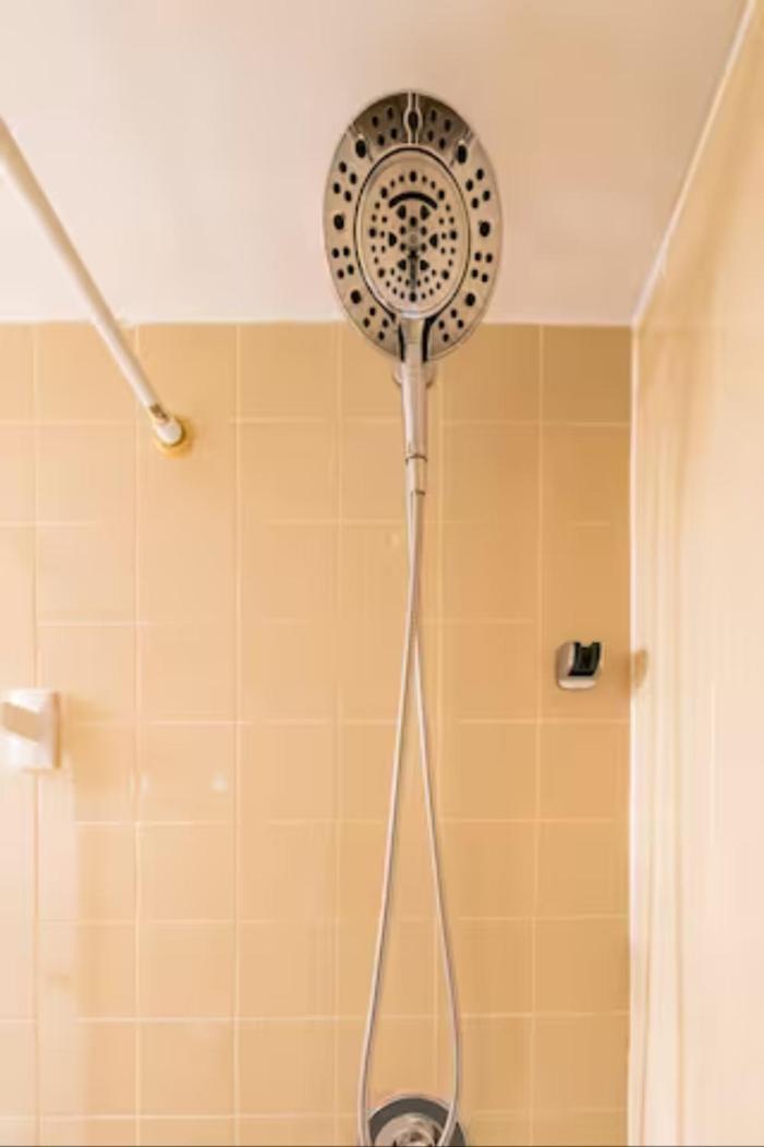 Charming 2-bdr Apt, Private Entrance, Self Check-in *