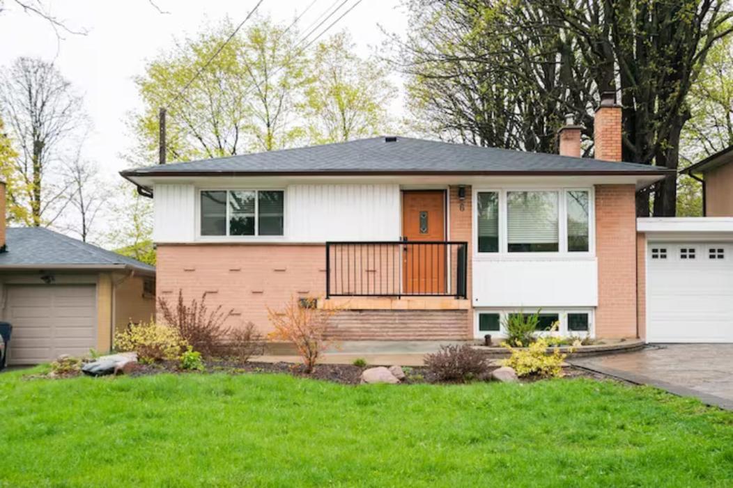 Charming 2-bdr Apt, Private Entrance, Self Check-in * Toronto