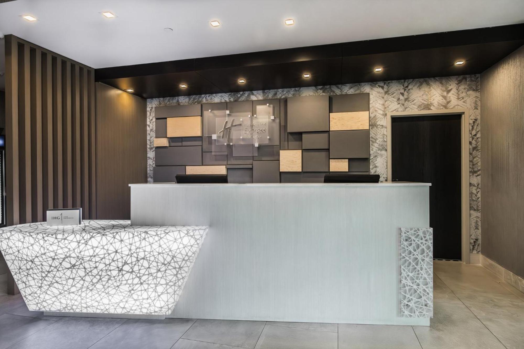 Hotel Express & - Airport South By Ihg