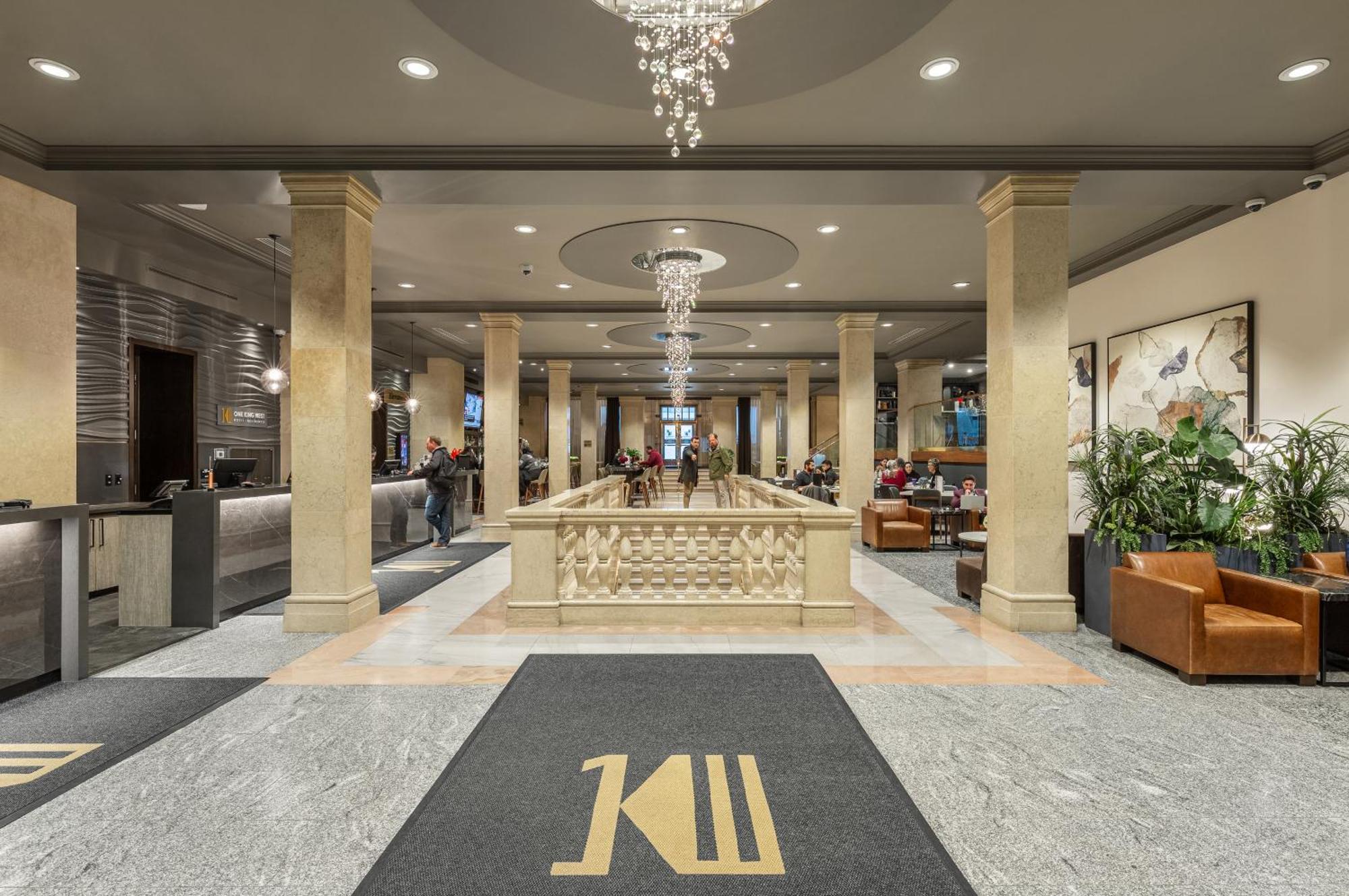 Hotel One King West And
