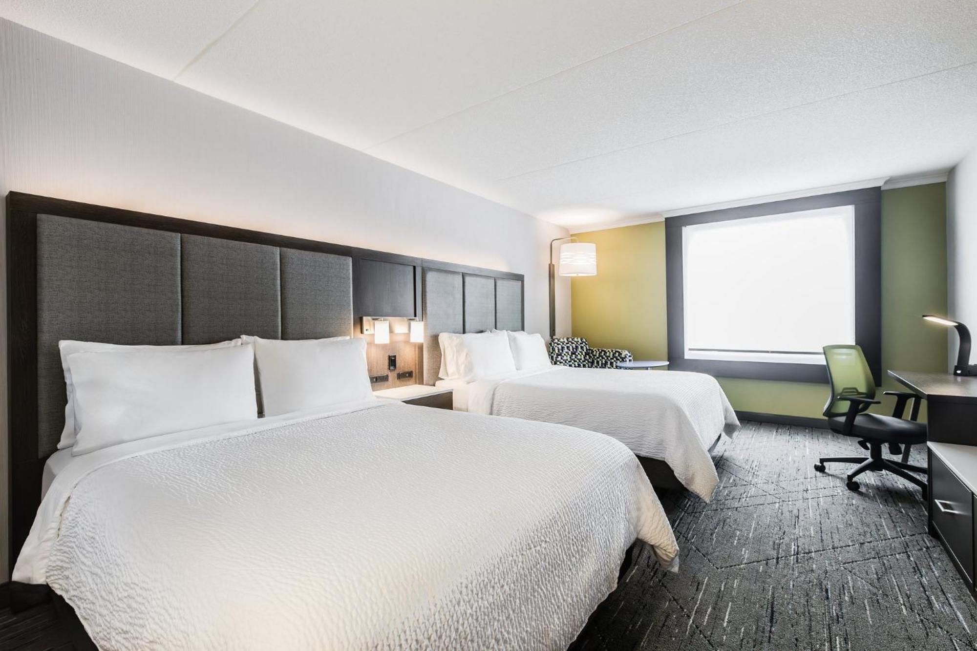 Express & - Airport South By Ihg Hotel