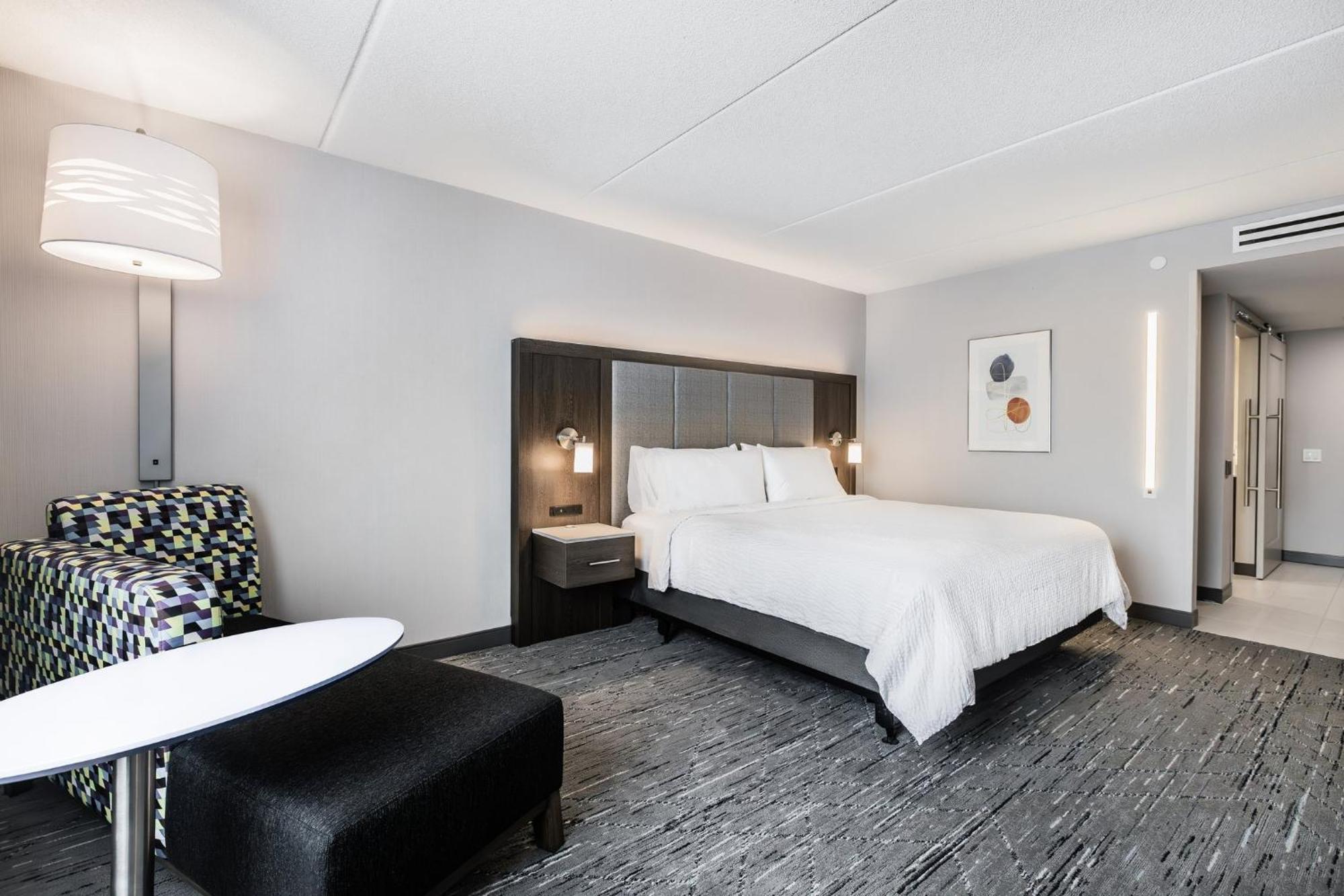 Hotel Express & - Airport South By Ihg