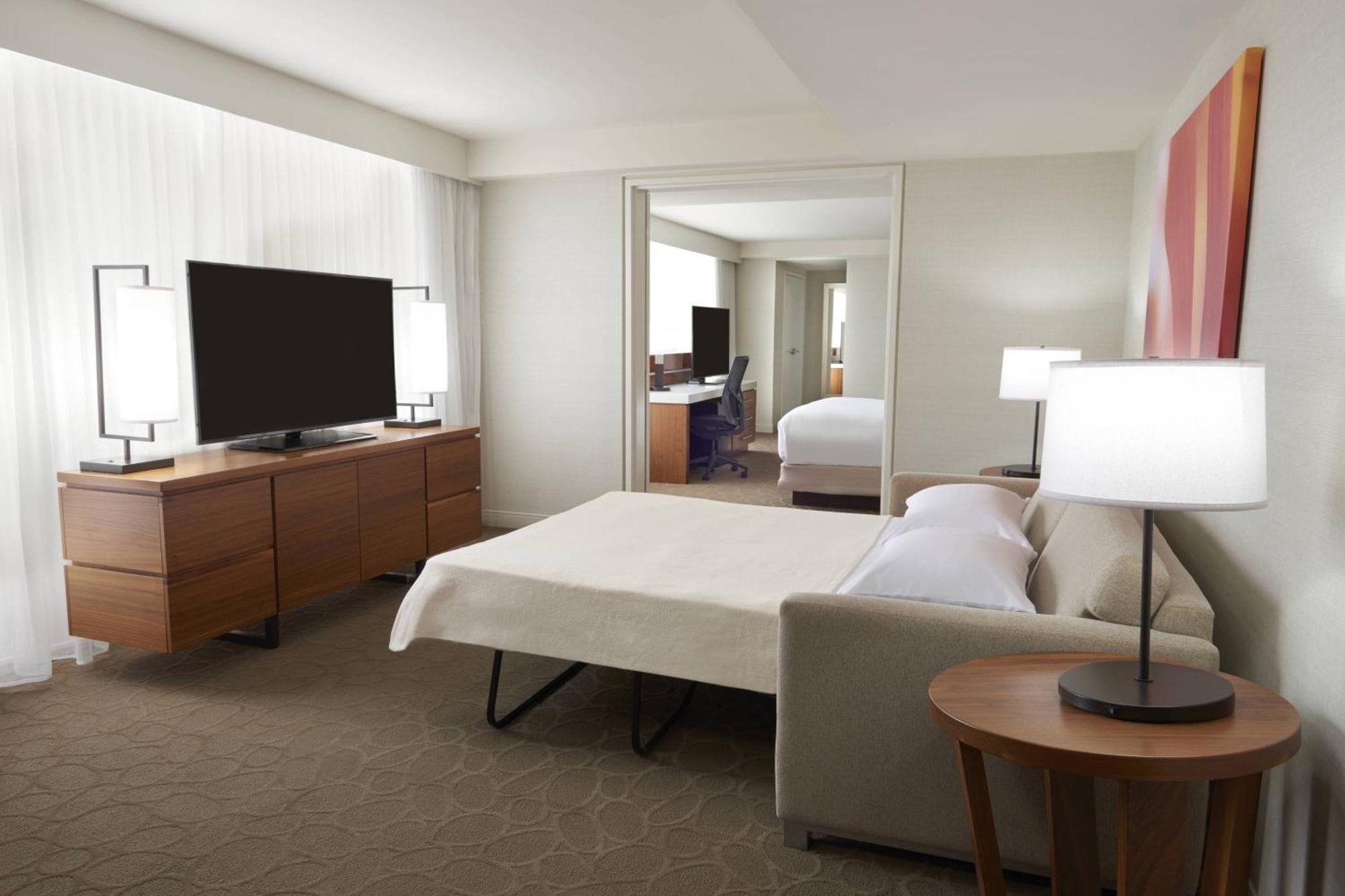 Delta By Marriott Airport & Conference Centre Hotel