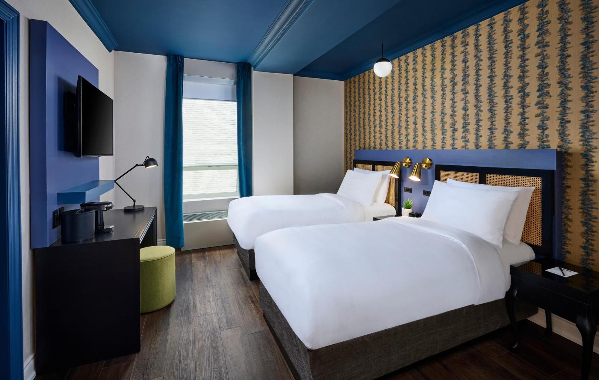 Victoria 3* Toronto