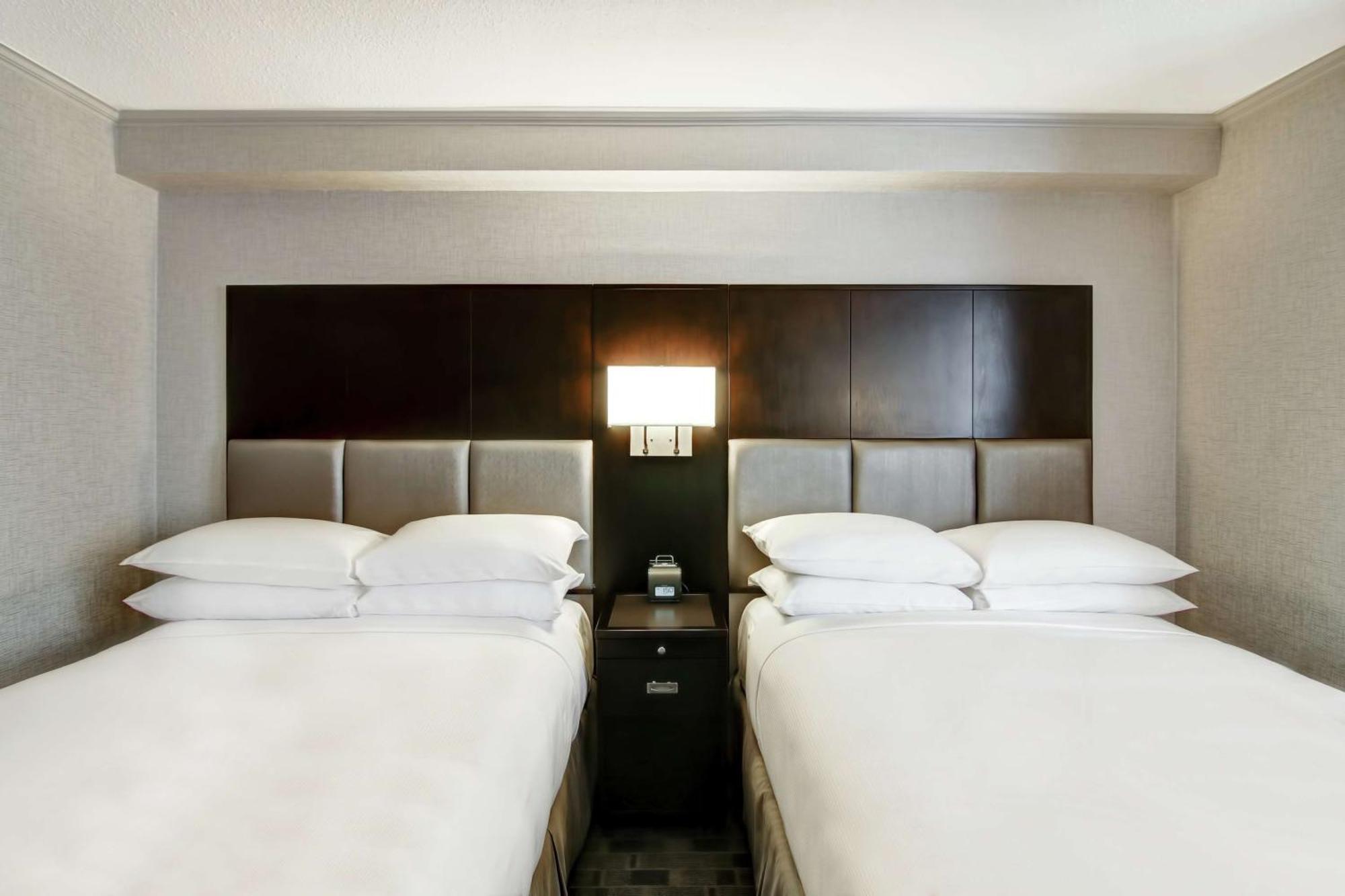 Doubletree By Hilton Downtown Hotel 4*
