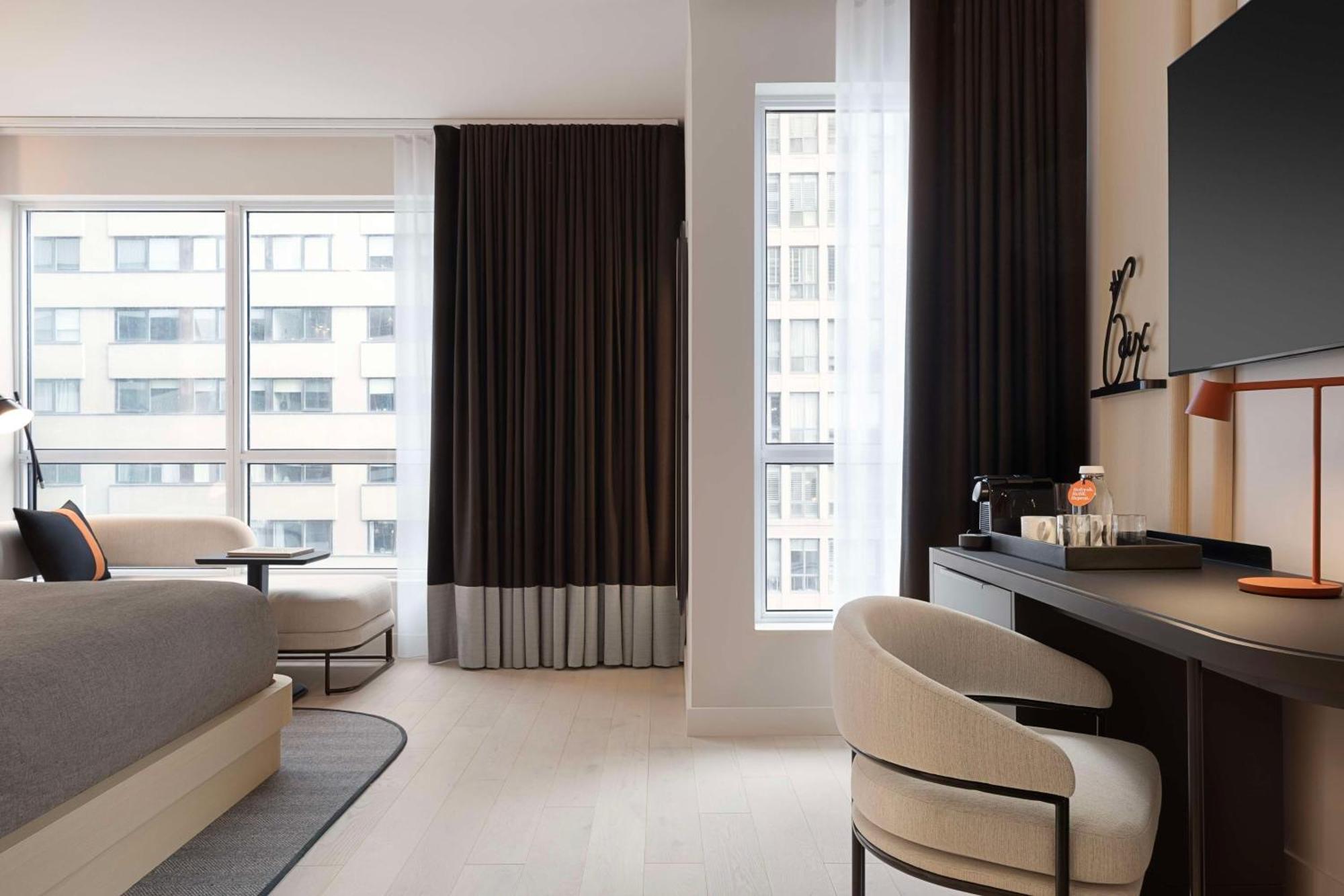 Hotel Canopy By Hilton Yorkville 4*