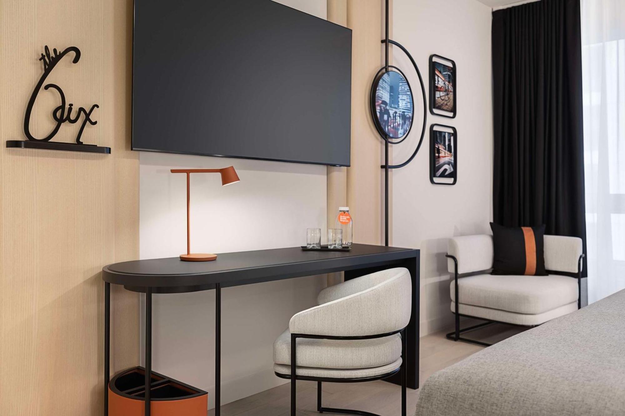 Canopy By Hilton Yorkville 4*